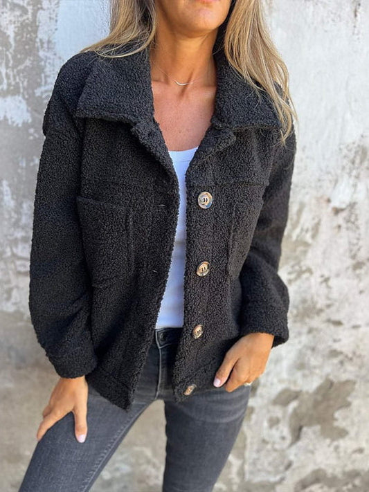 Juana | Chaqueta suave de pelo sintético con botones